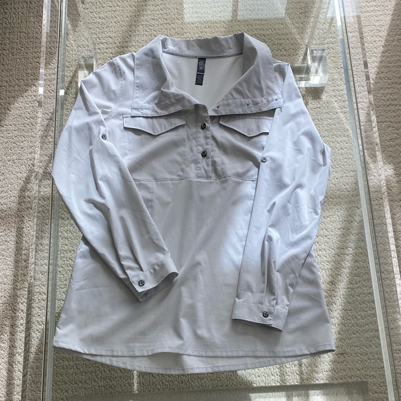 NWOT Mountain Hardware Button Up - Picture 1 of 6